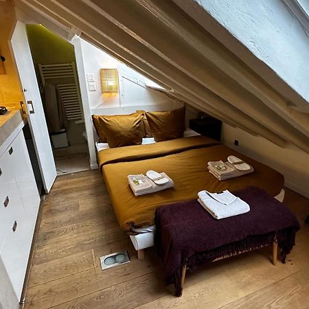 Marais Rooftop Studio - Metro Filles Du Calvaire Apartment Paris Exterior photo